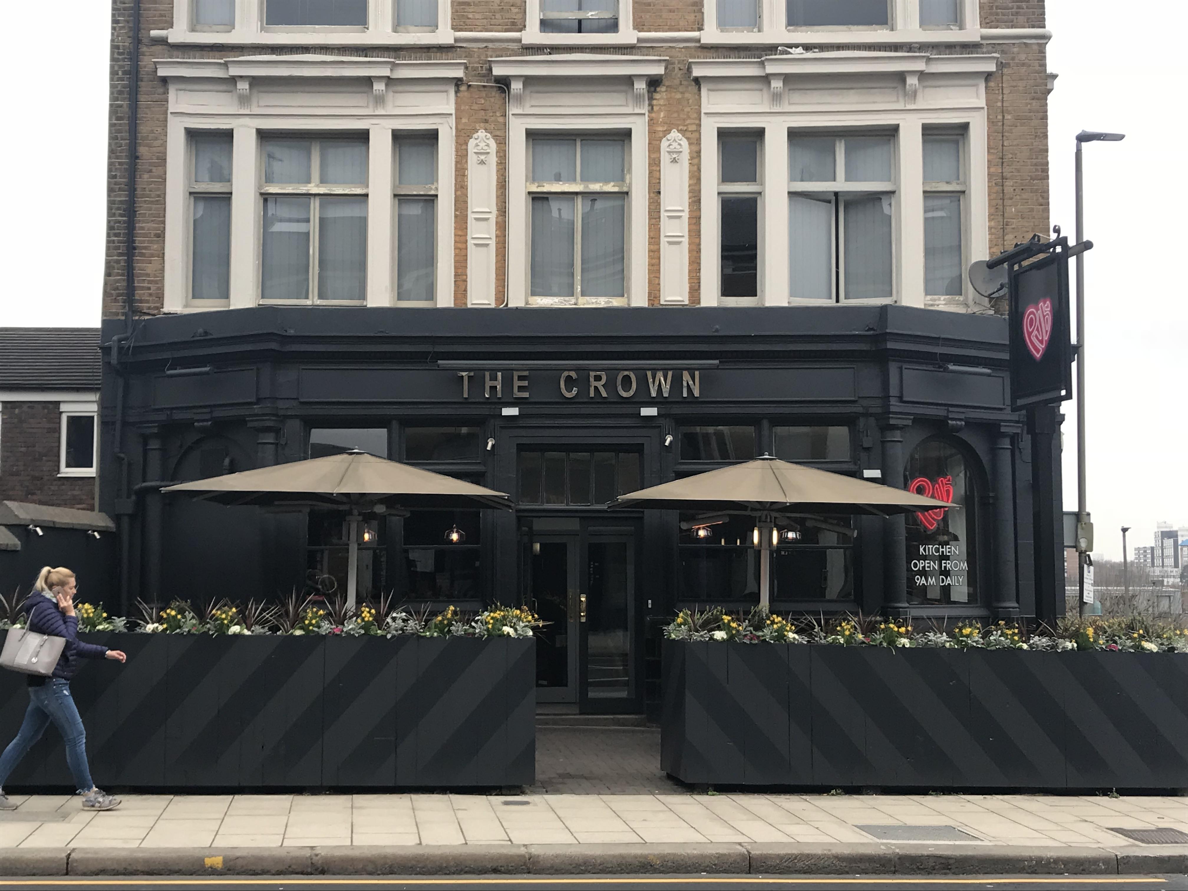 Publove @ The Crown, Battersea Londra Exterior foto
