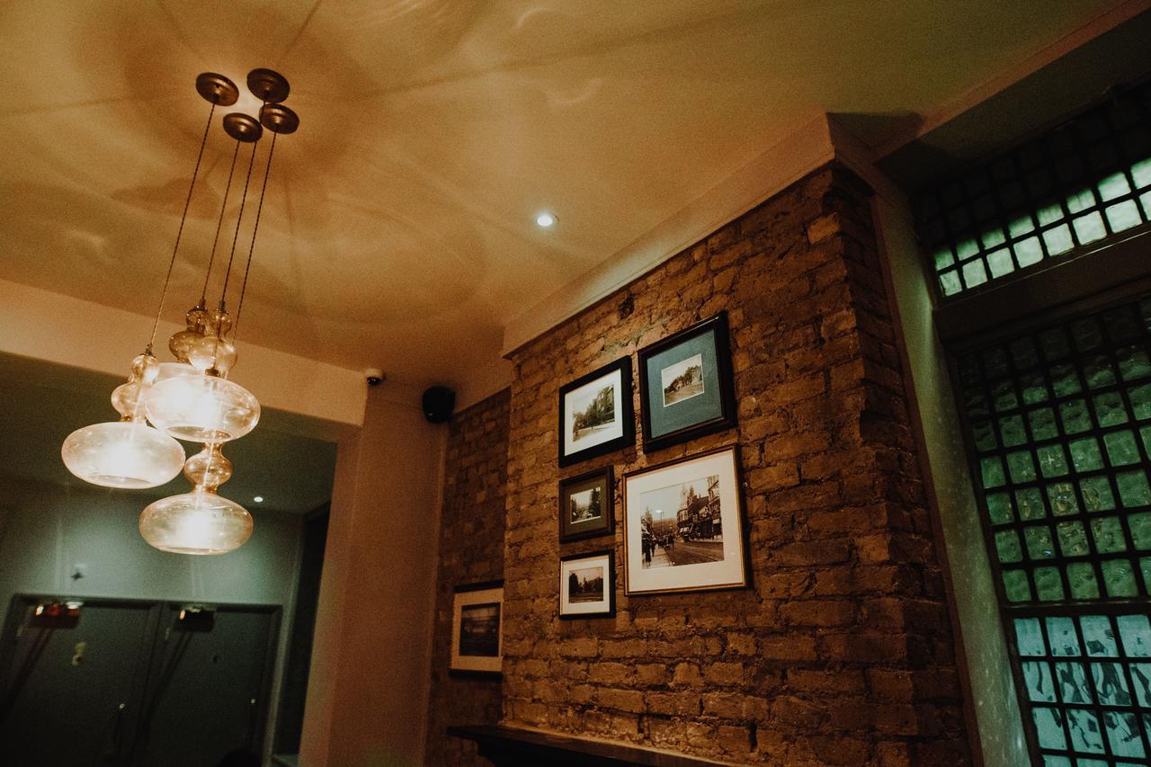 Publove @ The Crown, Battersea Londra Exterior foto