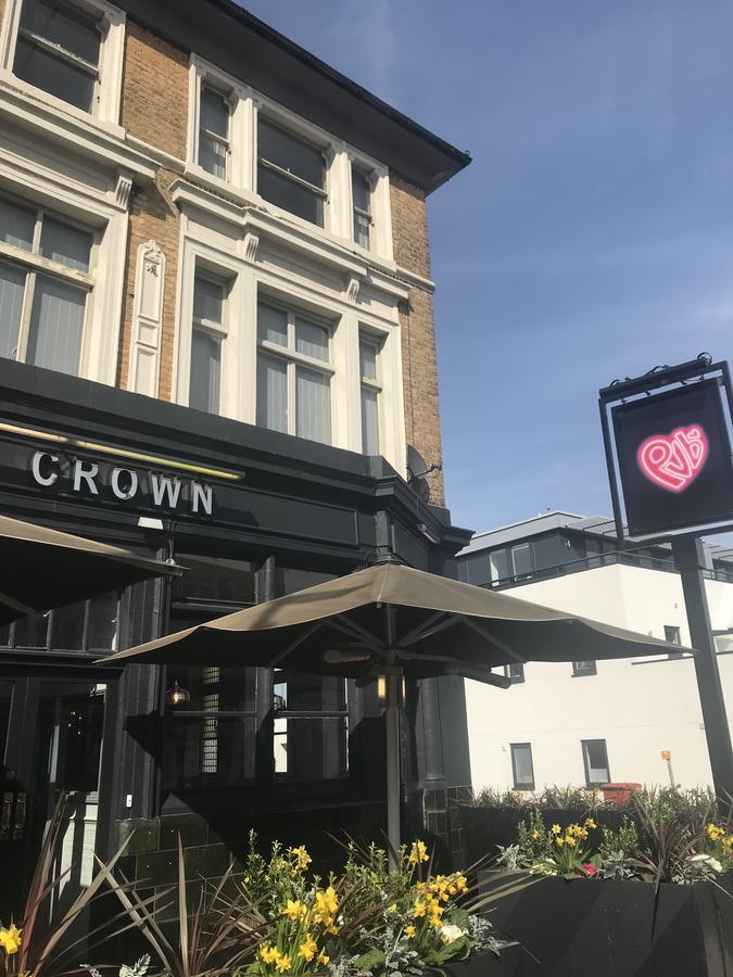 Publove @ The Crown, Battersea Londra Exterior foto