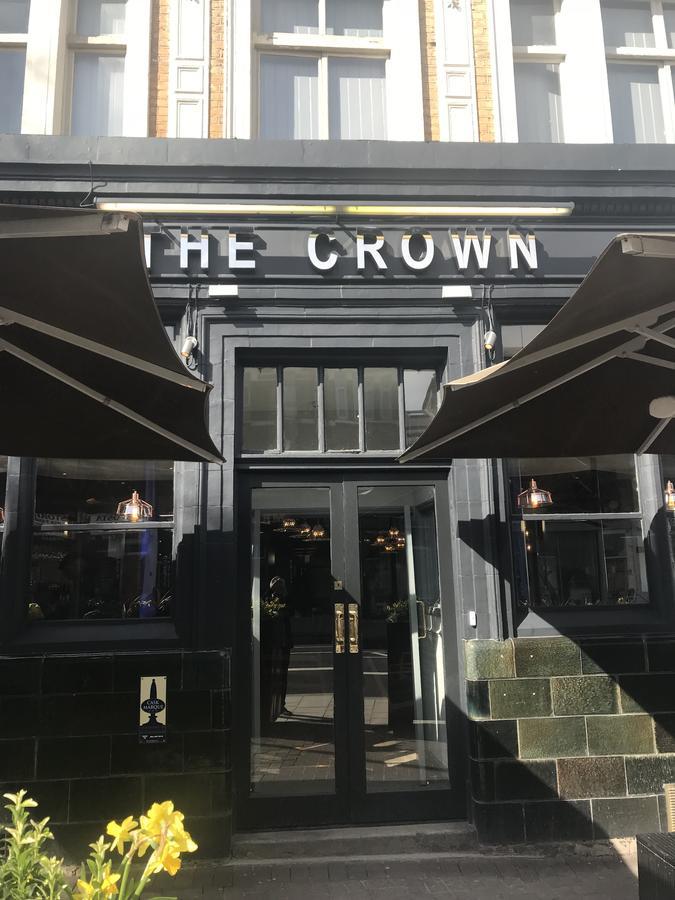 Publove @ The Crown, Battersea Londra Exterior foto